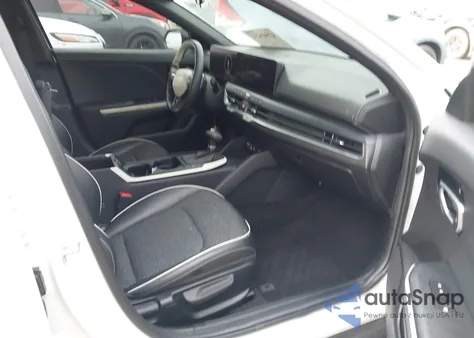 2025 Kia K4 Gt-Line z USA, uszkodzony, nr VIN 3KPFW4DE9SE101148